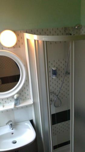 This photo about Hotel Bahamas shared on HyHotel.com