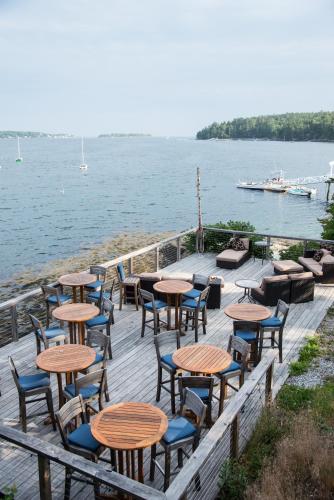 شرفة/ تراس, منتجع لاينكين باي (Linekin Bay Resort) in Boothbay Harbor شرفة/ تراس, منتجع لاينكين باي (Linekin Bay Resort) in Boothbay Harbor