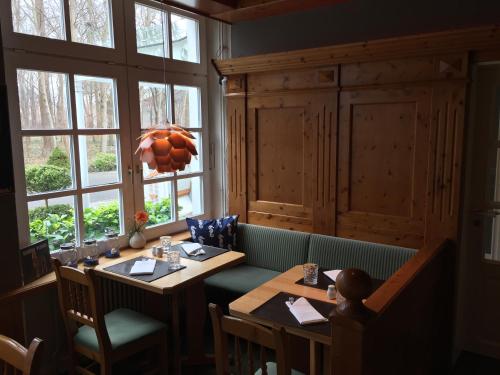 Пъб/Фоайе, Hafen Hotel Schutzenhof in Фермарн Пъб/Фоайе, Hafen Hotel Schutzenhof in Фермарн