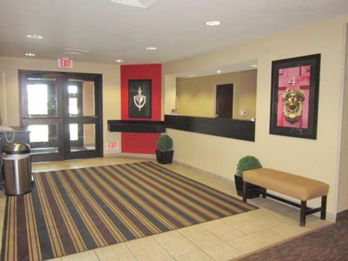Lobby, Extended Stay America Suites - Austin - Round Rock - South in Round Rock Lobby, Extended Stay America Suites - Austin - Round Rock - South in Round Rock