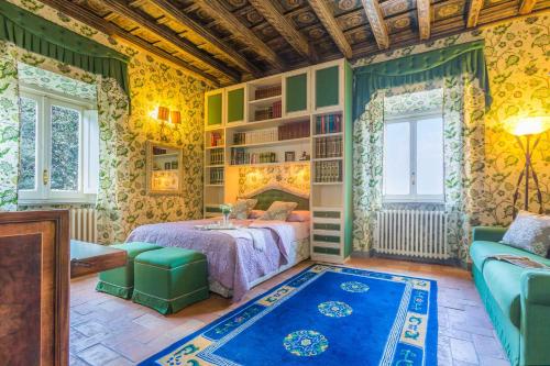 This photo about Casina Degli Specchi shared on HyHotel.com