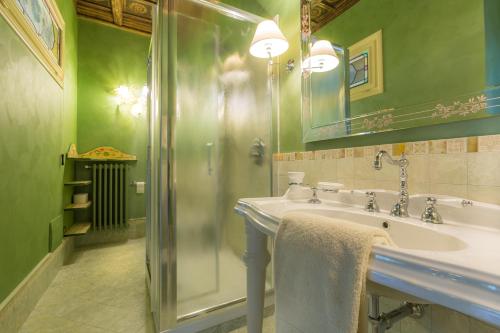 This photo about Casina Degli Specchi shared on HyHotel.com