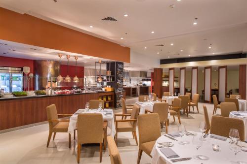 Restaurant, Guam Plaza Resort in Guam Restaurant, Guam Plaza Resort in Guam
