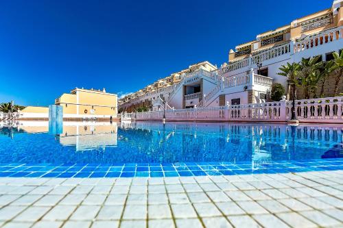Hotel Apartment Del Duque 18elv6