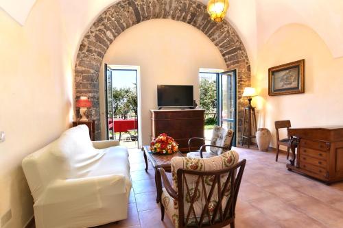ห้องส่วนกลางสำหรับนั่งเล่น/ดูทีวี, La Ciucciara Holiday Homes in มัซซา ลูเบรนเซ ห้องส่วนกลางสำหรับนั่งเล่น/ดูทีวี, La Ciucciara Holiday Homes in มัซซา ลูเบรนเซ