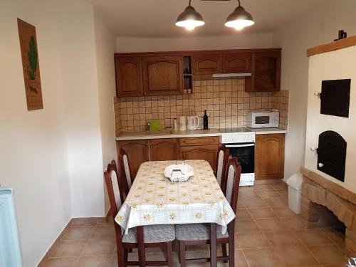 Konyha, Pincesor Apartman in Villánykövesd Konyha, Pincesor Apartman in Villánykövesd