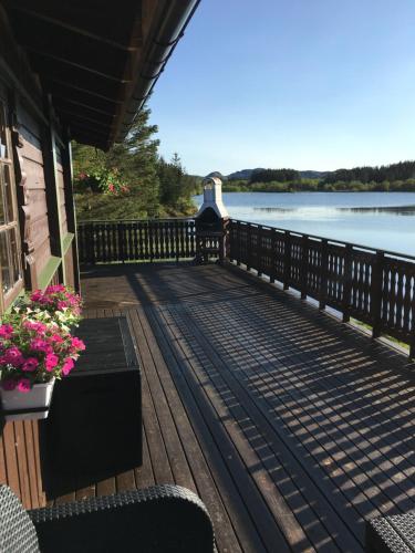 Feriehus ved Lille Torgvatnet in Bronnoysund Feriehus ved Lille Torgvatnet in Bronnoysund