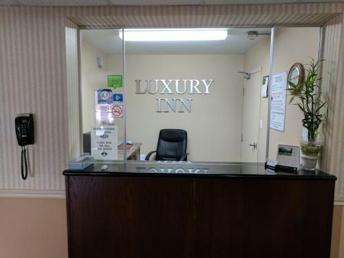 Vestíbulo, Luxury Inn in Collingwood (ON) Vestíbulo, Luxury Inn in Collingwood (ON)