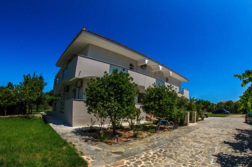 This photo about Havana Studios shared on HyHotel.com