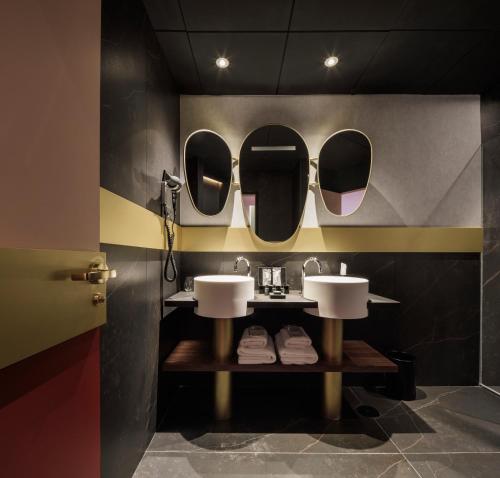 Bagno, Hotel Colón Centro 4* in Granada Bagno, Hotel Colón Centro 4* in Granada