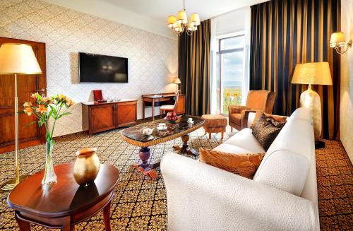 浴室, 布拉哈大酒店 (Grand Hotel Praha) in 塔查斯卡 浴室, 布拉哈大酒店 (Grand Hotel Praha) in 塔查斯卡