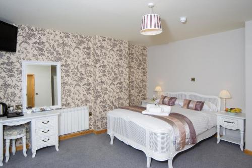 This photo about The Elephant & Castle Hotel shared on HyHotel.com