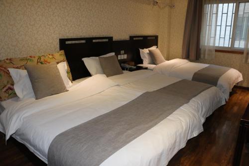 This photo about YiJia Inn shared on HyHotel.com