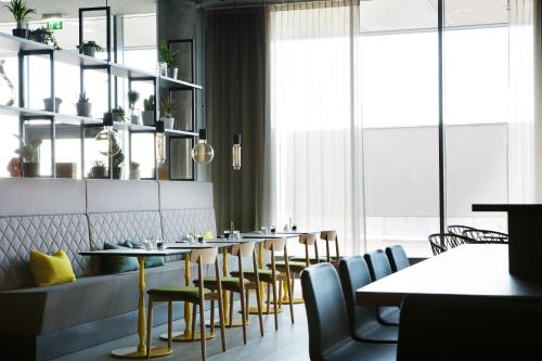Restaurant, Comfort Hotel Bergen Airport in Bergen Restaurant, Comfort Hotel Bergen Airport in Bergen