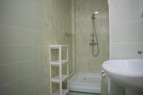 This photo about Leon Hotel shared on HyHotel.com