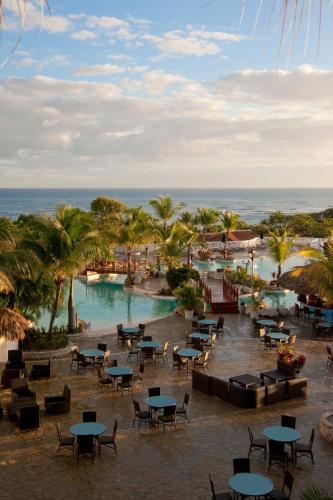 View, Cofresi Palm Beach & Spa Resort - All Inclusive in Puerto Plata View, Cofresi Palm Beach & Spa Resort - All Inclusive in Puerto Plata