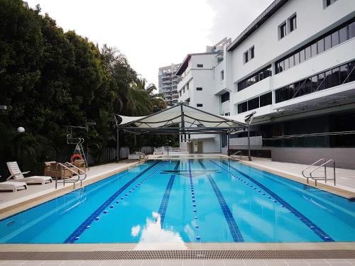 Swimming pool, Metropolitan YMCA Singapore near Singapore Botanic Gardens Swimming pool, Metropolitan YMCA Singapore near Singapore Botanic Gardens