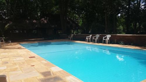 Piscina, Simbamwenni Lodge and Camping in Morogoro Piscina, Simbamwenni Lodge and Camping in Morogoro