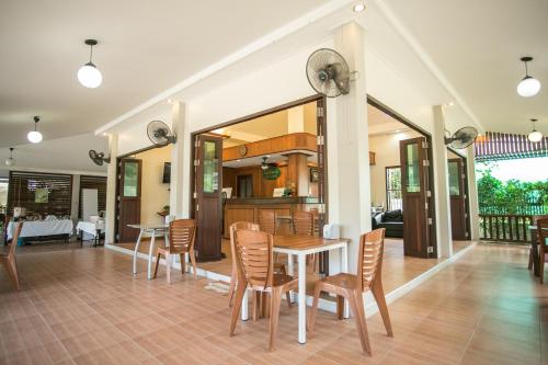 Lobby, Nisasiri Boutique Resort near Oasis Sea World Dolphin Show Lobby, Nisasiri Boutique Resort near Oasis Sea World Dolphin Show