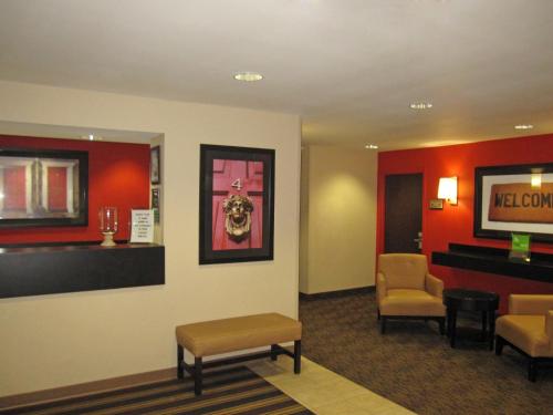 大堂, 美國長住酒店套房-洛杉磯-西米谷 (Extended Stay America Suites - Los Angeles - Simi Valley) in 加利福尼亞州西米谷 (CA) 大堂, 美國長住酒店套房-洛杉磯-西米谷 (Extended Stay America Suites - Los Angeles - Simi Valley) in 加利福尼亞州西米谷 (CA)
