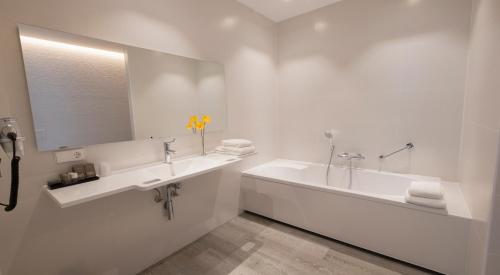 This photo about Van der Valk Hotel Utrecht shared on HyHotel.com