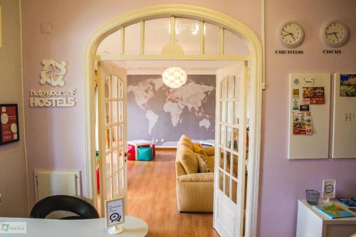 sala de TV, Help Yourself Hostels - Carcavelos Coast in Carcavelos sala de TV, Help Yourself Hostels - Carcavelos Coast in Carcavelos