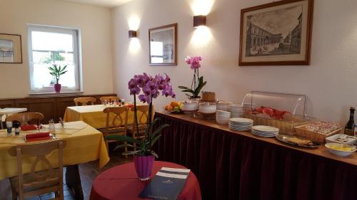 Food and beverages, Hotel Weberhof in Zittau Food and beverages, Hotel Weberhof in Zittau