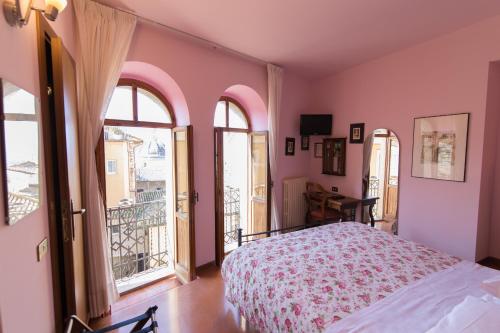Hotel Pallotta in إيريمو ديلي كارتشيري Hotel Pallotta in إيريمو ديلي كارتشيري