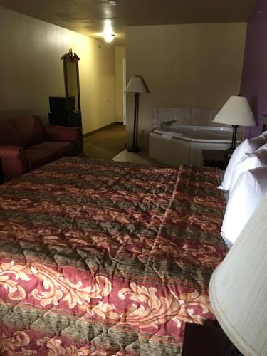 在meiguo.com看到的Hilltop Inn and Suites的介绍图片