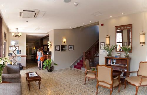 Predvorje, The Colony Hotel in Haifa Predvorje, The Colony Hotel in Haifa