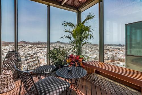 Bar/lounge, Arrecife Gran Hotel & Spa in Lanzarote Bar/lounge, Arrecife Gran Hotel & Spa in Lanzarote