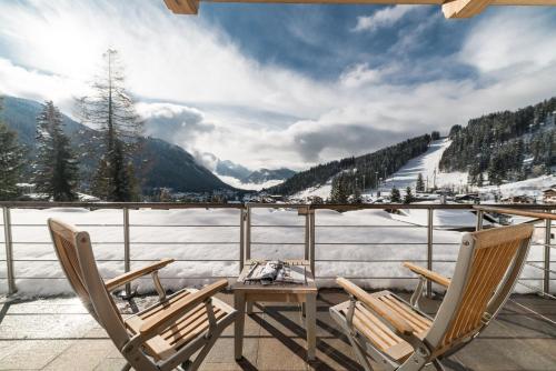 View, Cristal Palace Hotel in Madonna di Campiglio City Center View, Cristal Palace Hotel in Madonna di Campiglio City Center