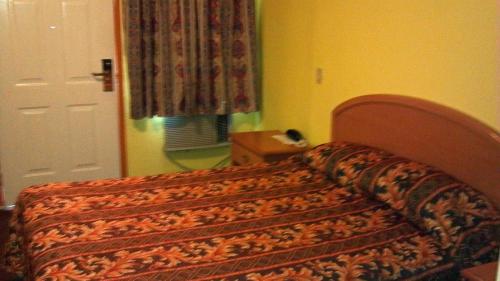 在meiguo.com看到的Travel Eagle Inn Motel的介绍图片