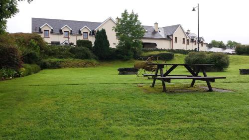Surrounding environment, Sionna in Cavan Surrounding environment, Sionna in Cavan