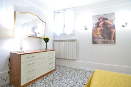 This photo about Apartment Calle del Forno shared on HyHotel.com