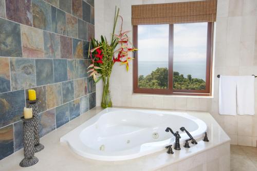 Pacifico Colonial Condominiums in Quepos Pacifico Colonial Condominiums in Quepos