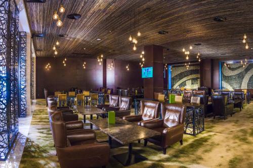 바/라운지, 더 스탠리 호텔 앤 스위트 (The Stanley Hotel & Suites) in 포트모르즈비 바/라운지, 더 스탠리 호텔 앤 스위트 (The Stanley Hotel & Suites) in 포트모르즈비