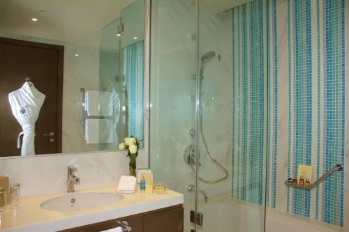 Bathroom, Erbil Arjaan by Rotana in Erbil Bathroom, Erbil Arjaan by Rotana in Erbil