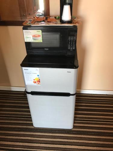 This photo about Sunset Motel shared on HyHotel.com