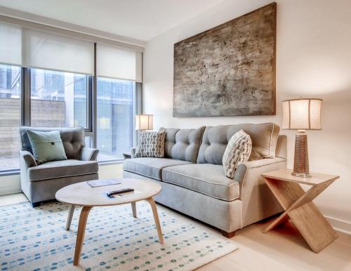 在meiguo.com看到的国会河滨全球豪华套房公寓的介绍图片