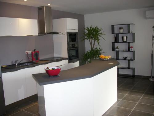 Kitchen, Medoc Ocean in Talais Kitchen, Medoc Ocean in Talais