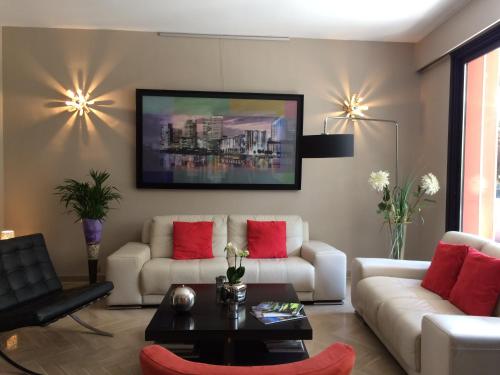 Közös társalgó / TV, Hotel Diana in Vence Közös társalgó / TV, Hotel Diana in Vence