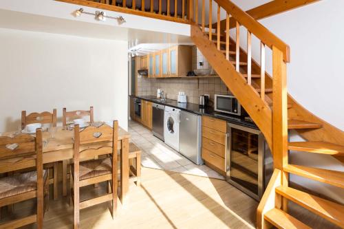 This photo about Les Pecles apartment shared on HyHotel.com