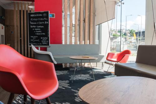 Shared lounge/TV area, ibis Rio Porto Atlantico in Santo Cristo Shared lounge/TV area, ibis Rio Porto Atlantico in Santo Cristo