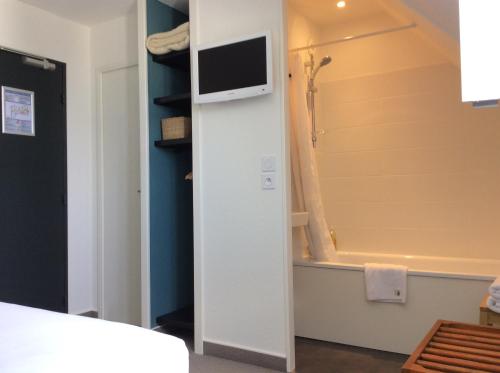 This photo about Hotel de France shared on HyHotel.com