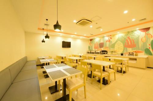 This photo about Hanting Hotel Xian South Hanguang Road Mei Yuan shared on HyHotel.com
