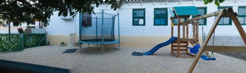 Parque infantil, La Miranda in Tortosa Parque infantil, La Miranda in Tortosa