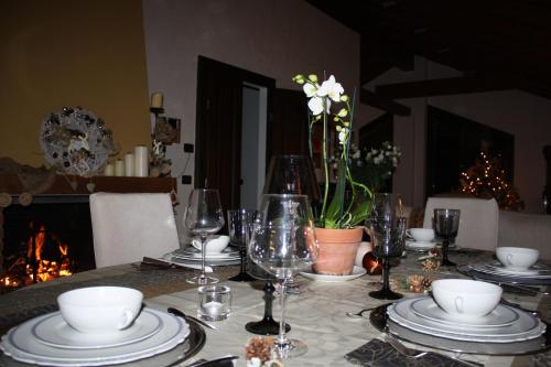 This photo about L'Attico di Maru shared on HyHotel.com