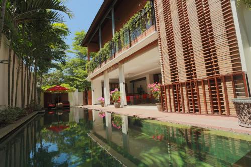 This photo about LuoLan Manis Villa shared on HyHotel.com