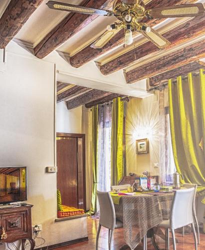 This photo about Venice Dream House shared on HyHotel.com